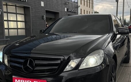 Mercedes-Benz E-Класс, 2011 год, 1 350 000 рублей, 1 фотография