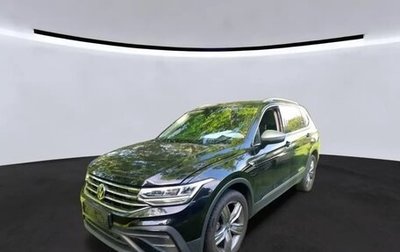 Volkswagen Tiguan II, 2022 год, 2 642 000 рублей, 1 фотография
