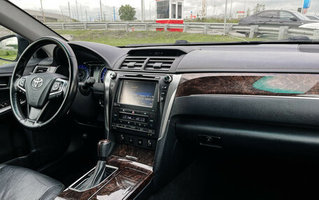 Toyota Camry, 2017 год, 2 197 000 рублей, 20 фотография