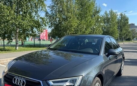 Audi A4, 2017 год, 1 939 000 рублей, 2 фотография