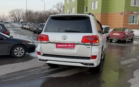 Toyota Land Cruiser 200, 2016 год, 3 800 000 рублей, 2 фотография