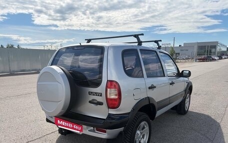 Chevrolet Niva I рестайлинг, 2004 год, 325 000 рублей, 2 фотография