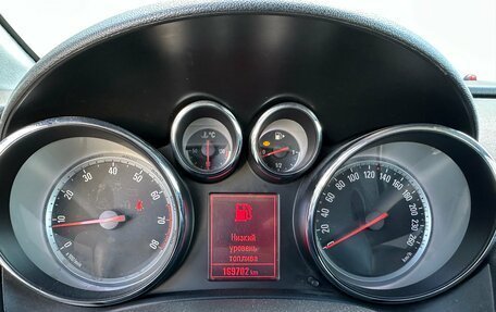 Opel Astra J, 2013 год, 730 000 рублей, 9 фотография