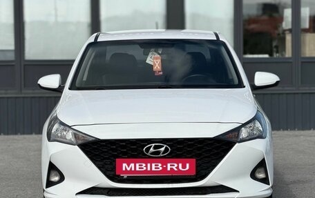 Hyundai Solaris II рестайлинг, 2021 год, 1 220 000 рублей, 4 фотография