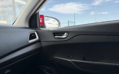 Hyundai Solaris II рестайлинг, 2021 год, 1 220 000 рублей, 23 фотография
