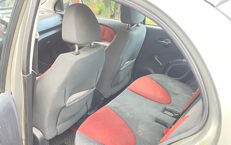 Nissan Micra III, 2006 год, 350 000 рублей, 18 фотография