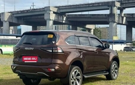 Isuzu MU-X, 2024 год, 3 300 000 рублей, 5 фотография