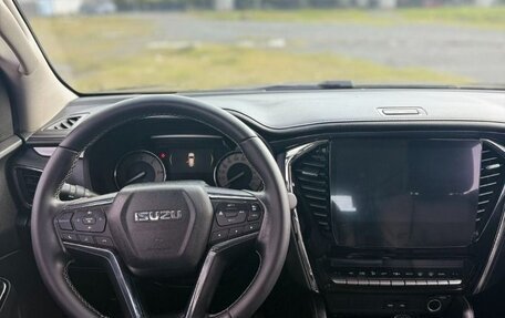 Isuzu MU-X, 2024 год, 3 300 000 рублей, 8 фотография