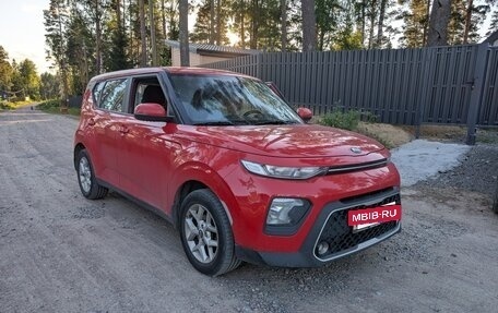KIA Soul III, 2020 год, 1 750 000 рублей, 2 фотография