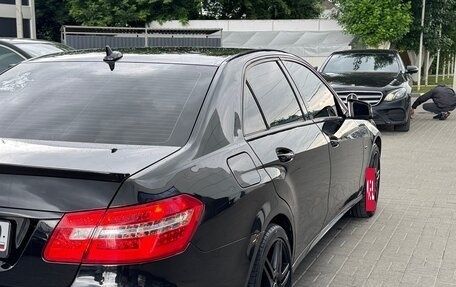 Mercedes-Benz E-Класс, 2011 год, 1 350 000 рублей, 5 фотография
