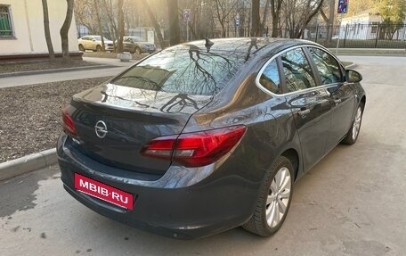 Opel Astra J, 2013 год, 1 190 000 рублей, 5 фотография