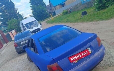 Audi A4, 1995 год, 120 000 рублей, 4 фотография