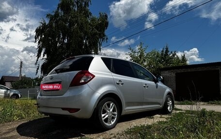KIA cee'd I рестайлинг, 2010 год, 600 000 рублей, 2 фотография