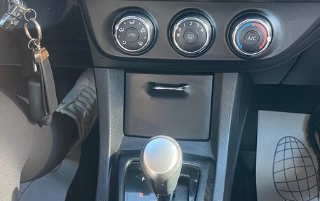 Toyota Corolla, 2015 год, 1 700 000 рублей, 9 фотография