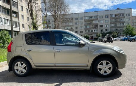 Renault Sandero I, 2011 год, 590 000 рублей, 2 фотография