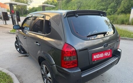 Hyundai Tucson III, 2008 год, 980 000 рублей, 3 фотография