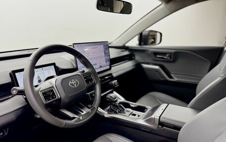 Toyota RAV4, 2026 год, 4 550 000 рублей, 11 фотография