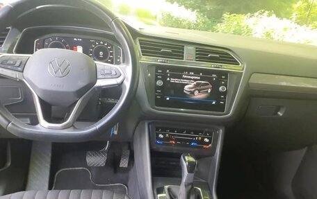 Volkswagen Tiguan II, 2022 год, 2 642 000 рублей, 8 фотография