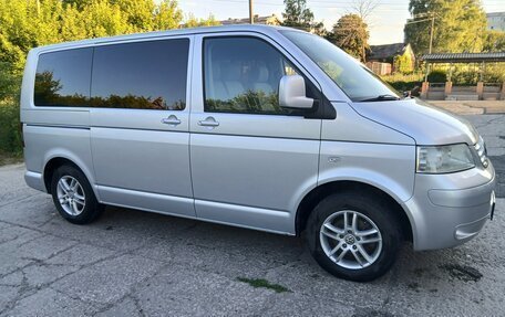 Volkswagen Caravelle T5, 2007 год, 1 105 000 рублей, 31 фотография