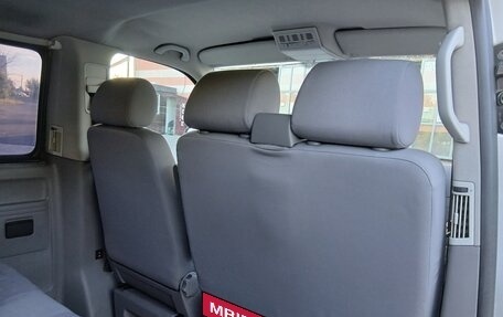 Volkswagen Caravelle T5, 2007 год, 1 105 000 рублей, 22 фотография