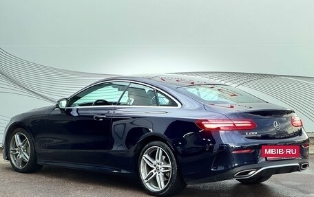 Mercedes-Benz E-Класс, 2017 год, 3 990 000 рублей, 6 фотография