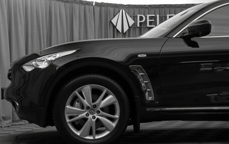 Infiniti FX II, 2013 год, 1 790 000 рублей, 24 фотография