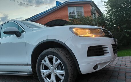 Volkswagen Touareg III, 2012 год, 2 565 000 рублей, 1 фотография