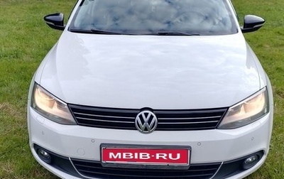 Volkswagen Jetta VI, 2013 год, 930 000 рублей, 1 фотография