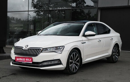 Skoda Superb III рестайлинг, 2020 год, 3 150 000 рублей, 1 фотография