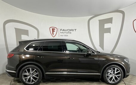 Volkswagen Touareg III, 2019 год, 4 199 000 рублей, 4 фотография