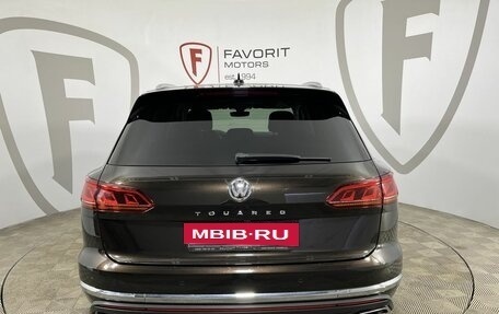 Volkswagen Touareg III, 2019 год, 4 199 000 рублей, 3 фотография