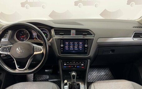 Volkswagen Tiguan II, 2021 год, 2 100 000 рублей, 11 фотография