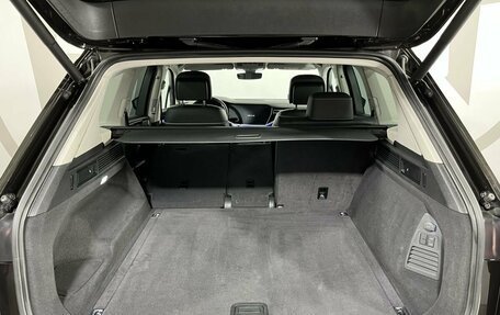 Volkswagen Touareg III, 2019 год, 4 199 000 рублей, 18 фотография