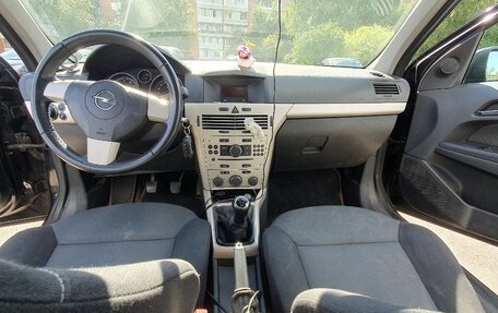 Opel Astra H, 2007 год, 270 000 рублей, 9 фотография