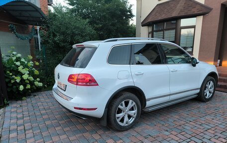 Volkswagen Touareg III, 2012 год, 2 565 000 рублей, 4 фотография