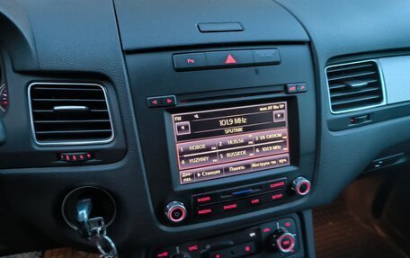 Volkswagen Touareg III, 2012 год, 2 565 000 рублей, 10 фотография