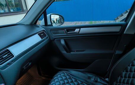 Volkswagen Touareg III, 2012 год, 2 565 000 рублей, 9 фотография