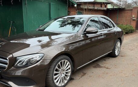Mercedes-Benz E-Класс, 2016 год, 3 500 000 рублей, 4 фотография