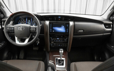Toyota Fortuner II, 2018 год, 3 740 000 рублей, 8 фотография