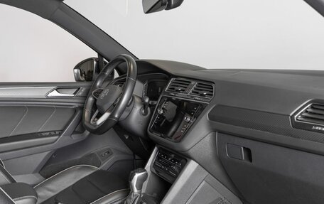 Volkswagen Tiguan II, 2021 год, 4 193 300 рублей, 7 фотография