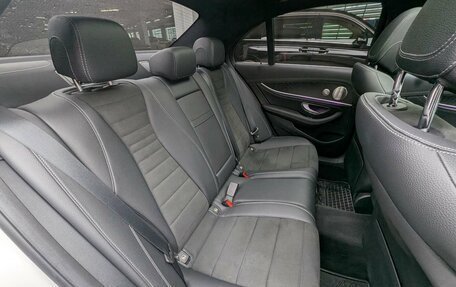 Mercedes-Benz E-Класс, 2021 год, 4 997 000 рублей, 12 фотография