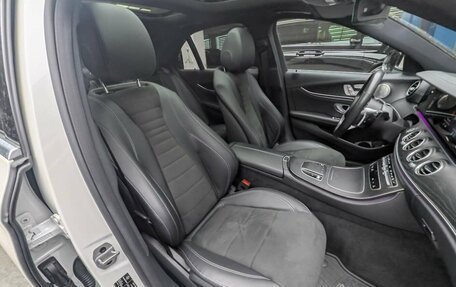Mercedes-Benz E-Класс, 2021 год, 4 997 000 рублей, 13 фотография