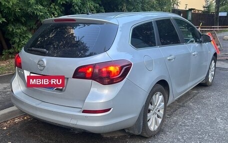 Opel Astra J, 2012 год, 780 000 рублей, 3 фотография