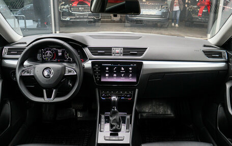 Skoda Superb III рестайлинг, 2020 год, 3 150 000 рублей, 12 фотография