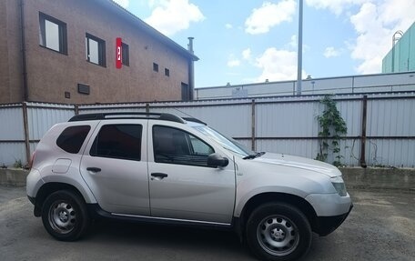 Renault Duster I рестайлинг, 2014 год, 840 000 рублей, 2 фотография