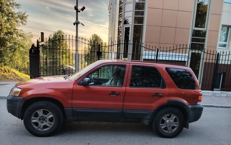Ford Escape II, 2005 год, 600 000 рублей, 3 фотография