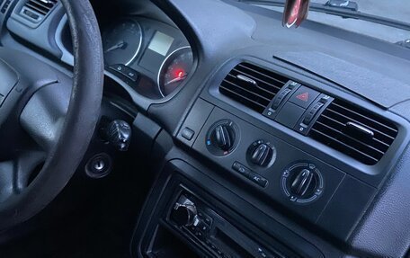 Skoda Fabia II, 2010 год, 320 000 рублей, 2 фотография