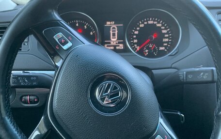 Volkswagen Jetta VI, 2015 год, 1 190 000 рублей, 2 фотография