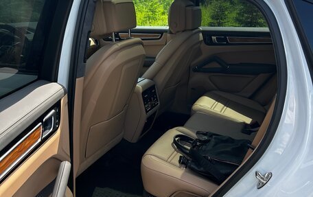 Porsche Cayenne III, 2023 год, 11 000 000 рублей, 8 фотография