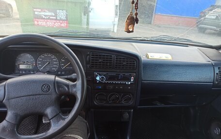 Volkswagen Passat B4, 1993 год, 200 000 рублей, 2 фотография